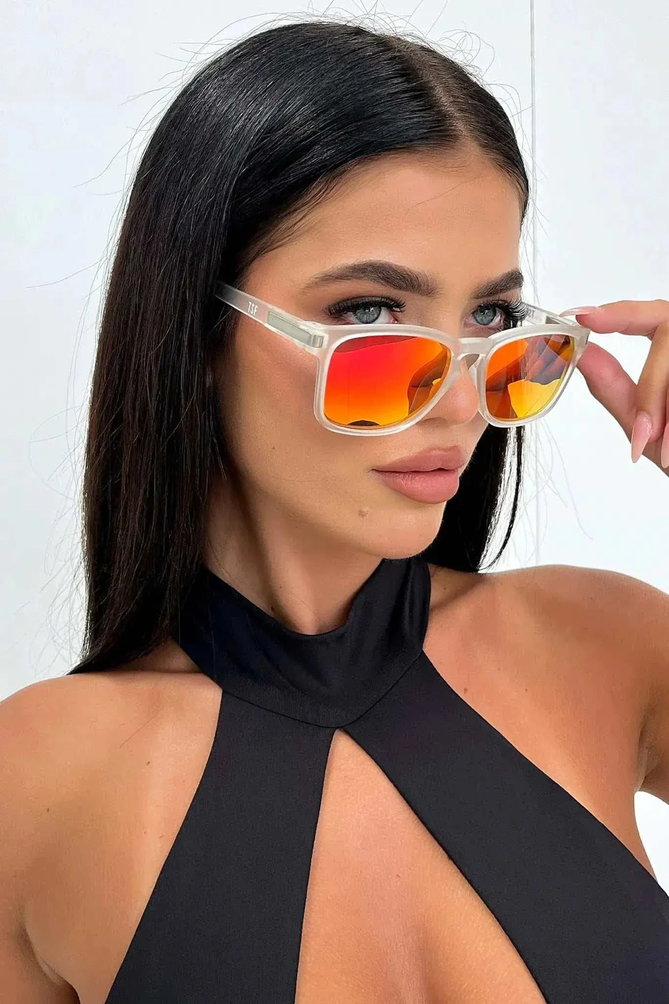 Alba Red Sunglasses – UV Protection Eyewear for Stylish Look