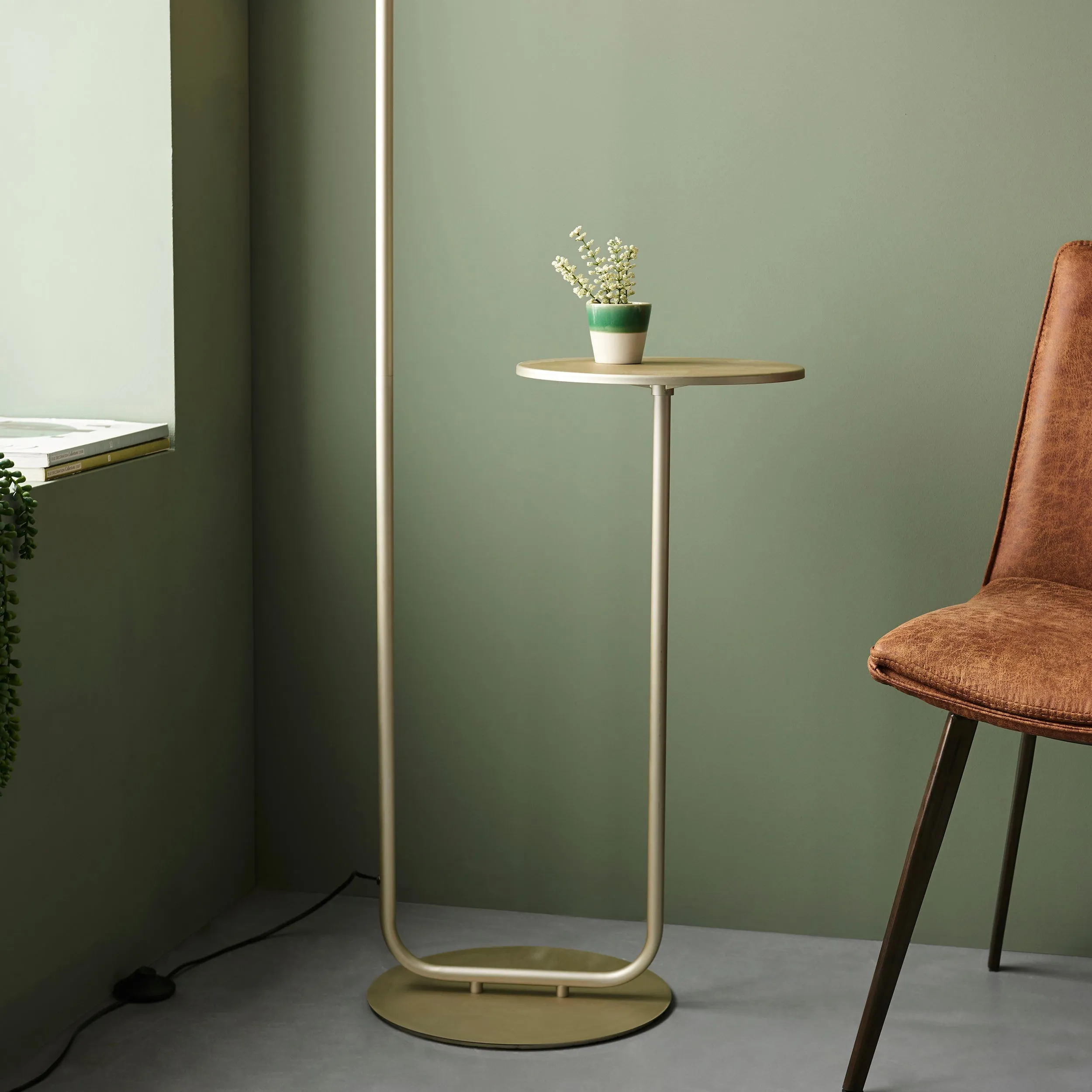 Amos Hybrid Floor Lamp with Table Satin Champagne