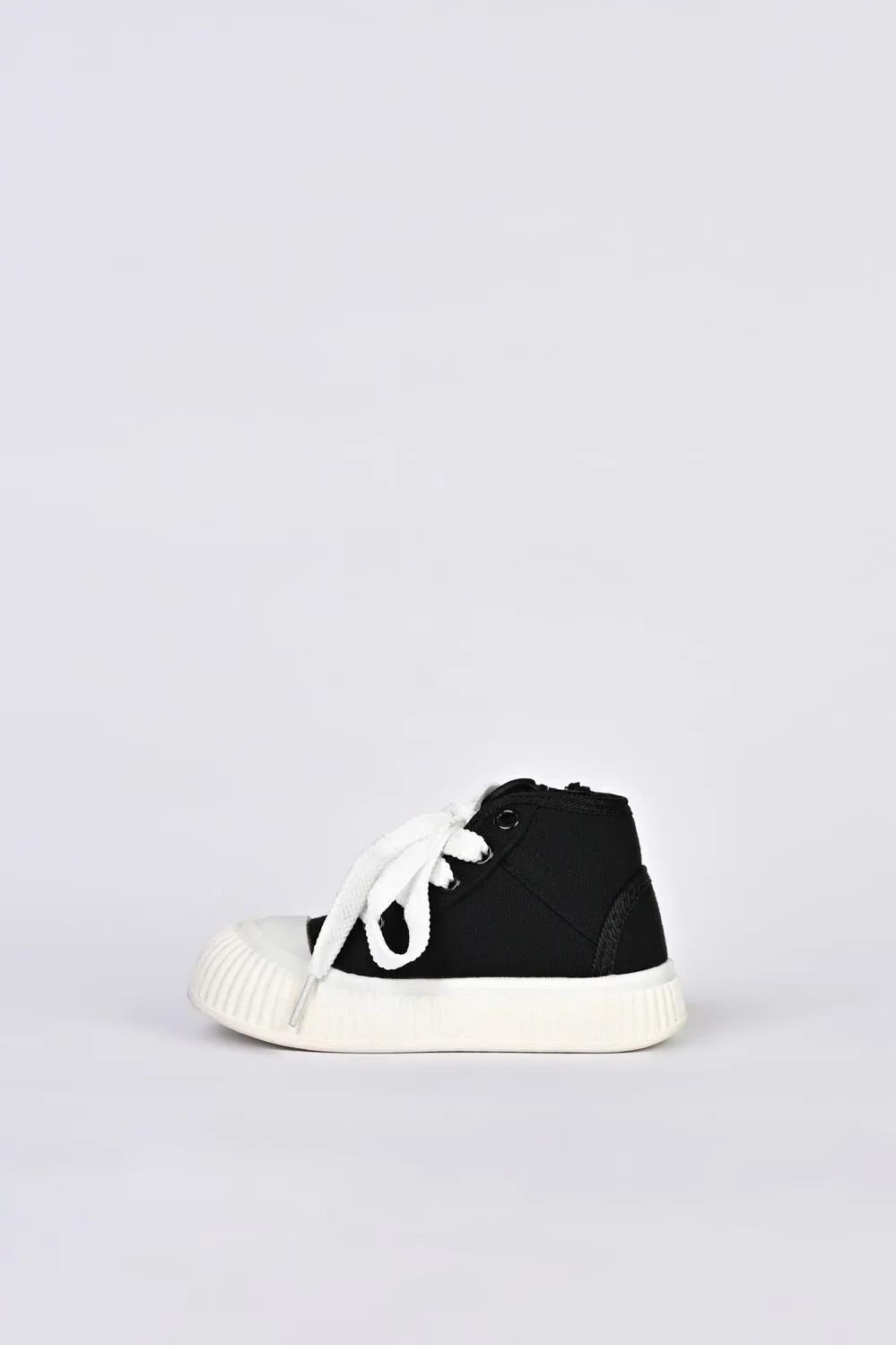 BOYS CANVAS TRAINERS