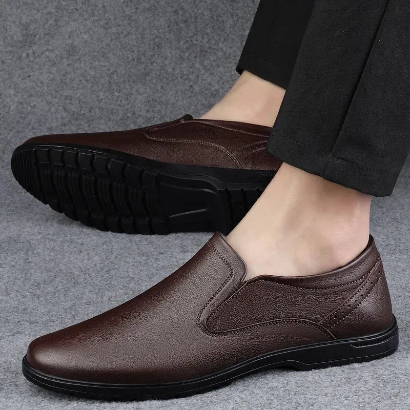 Hnzxzm Leather Men Shoes Slip on loafers Casual Italian Soft Men Loafers Handmade Moccasins Breathable Boat Shoes men Zapatos Hombre