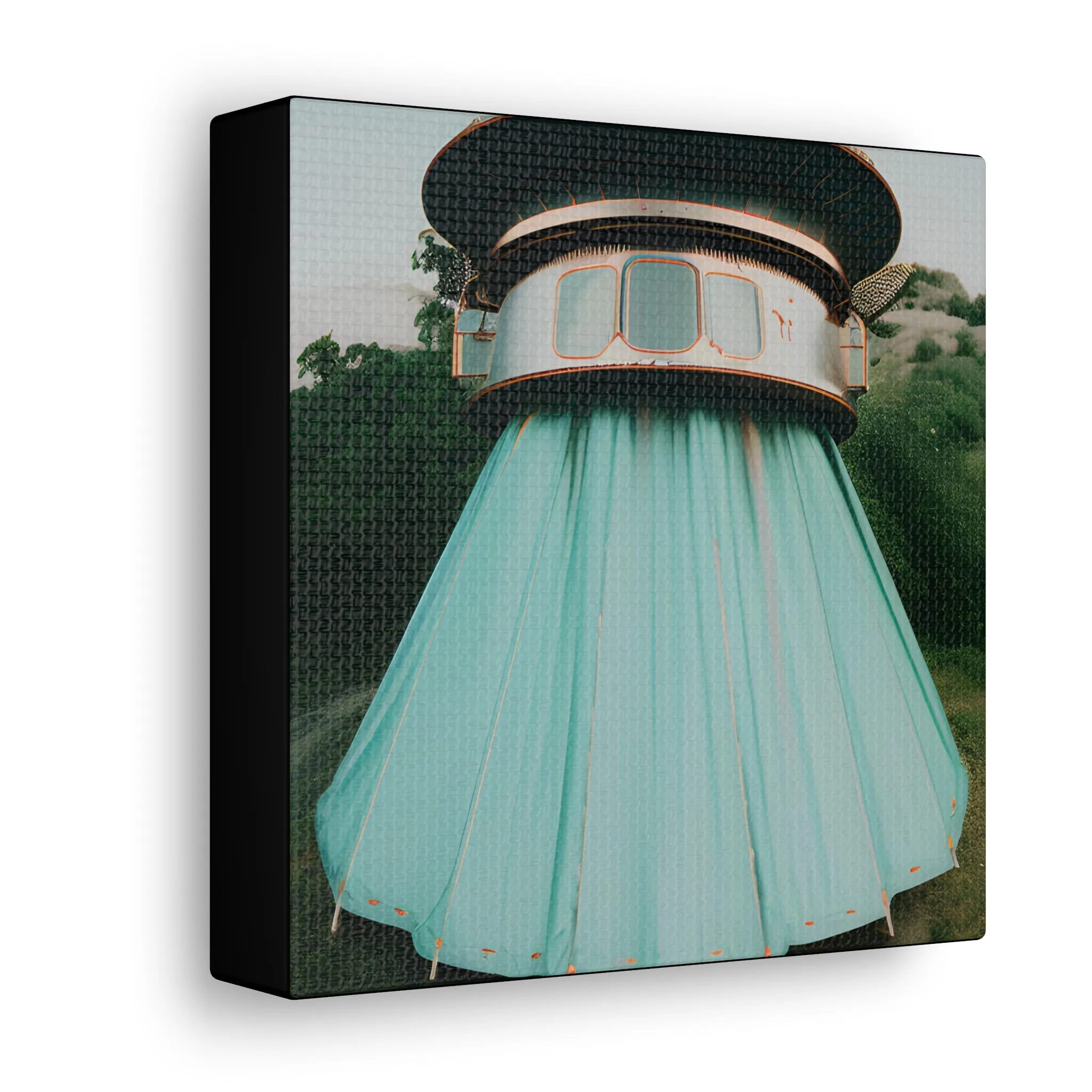 Little 'UFO Camper no.2'