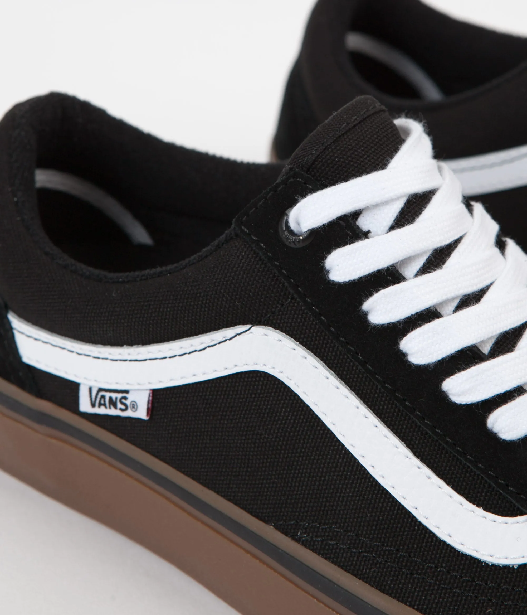 Vans Old Skool Pro Shoes - Black / White / Medium Gum