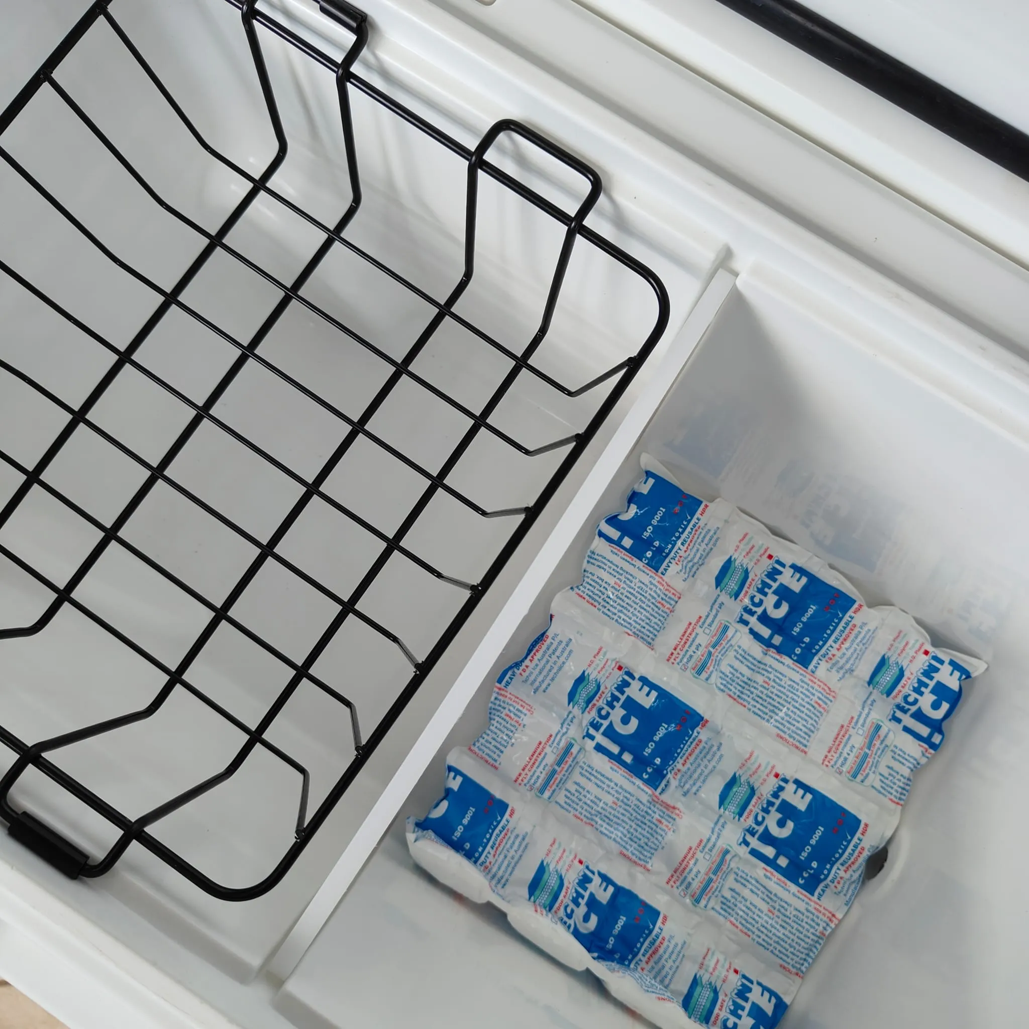 Wire Basket & Divider for 55L Classic Hybrid/Hardcore Ice Box