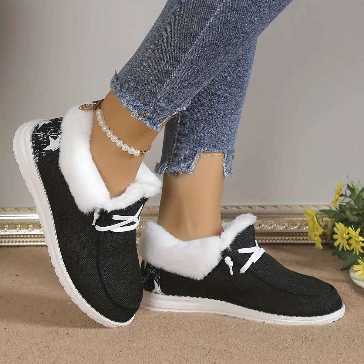 Women's Plush Lined Canvas Shoes GR7841
