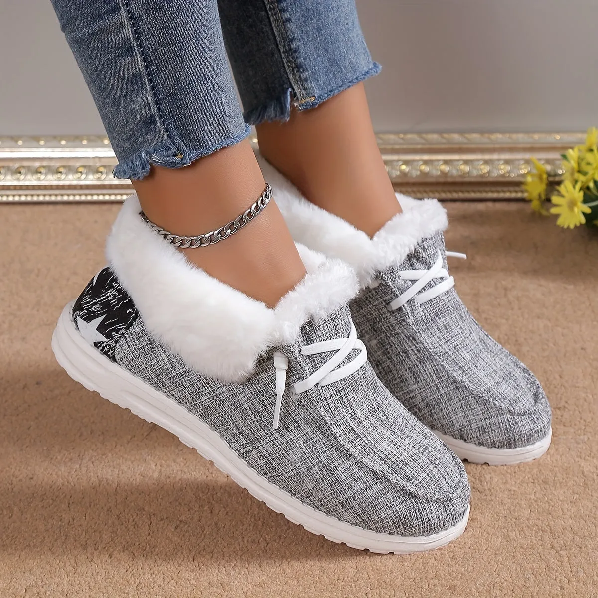 Women's Plush Lined Canvas Shoes GR7841